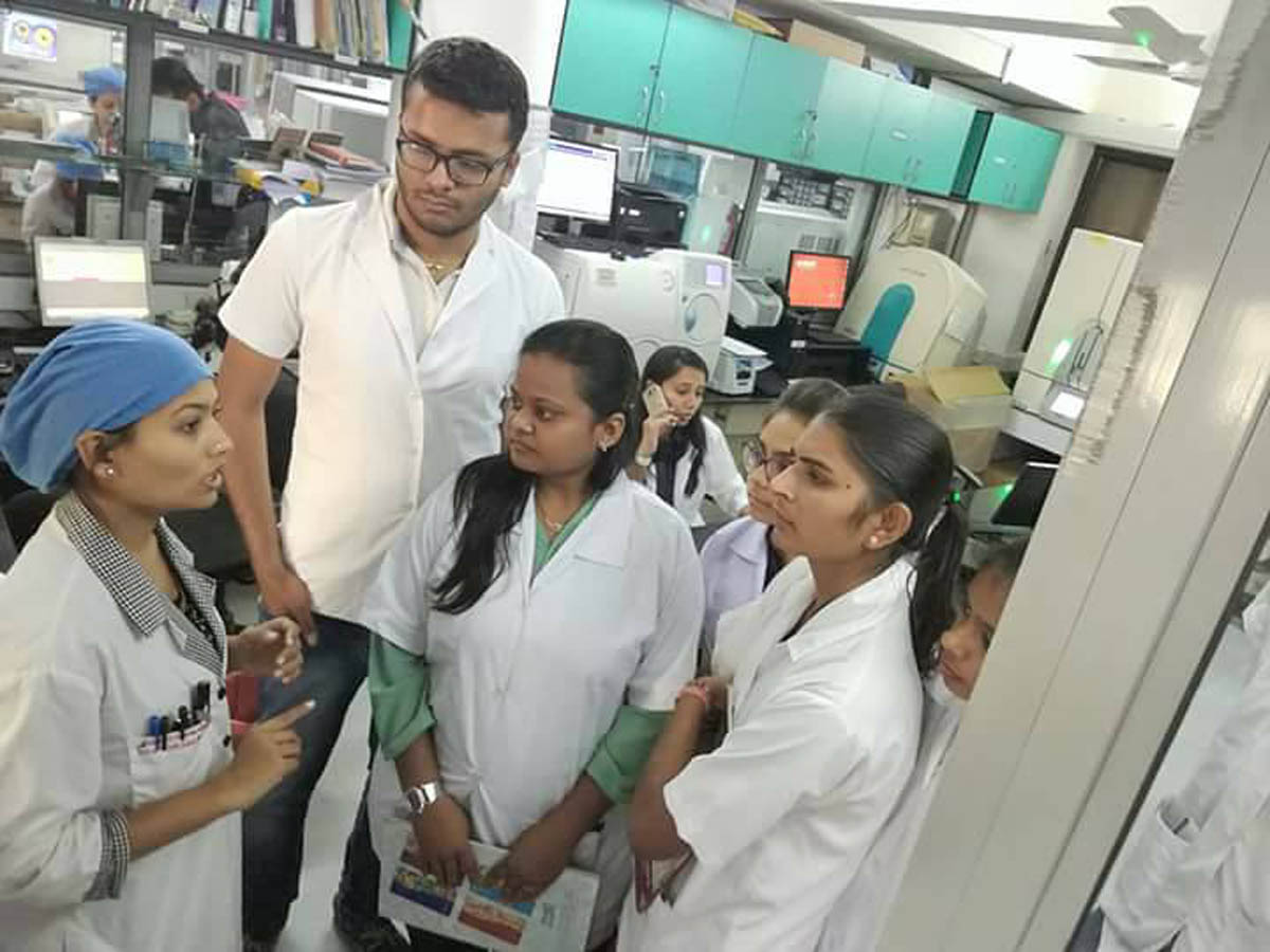 diploma colleges In Gandhinagar